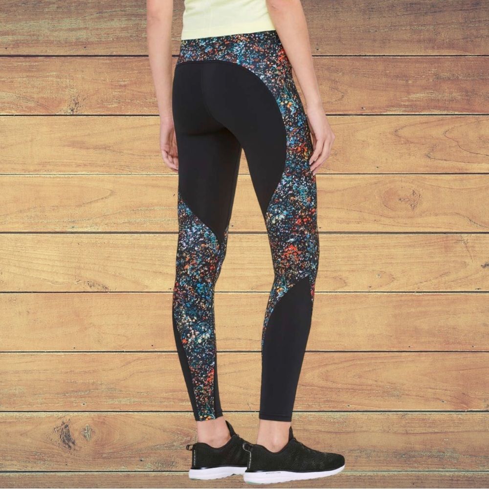 Lululemon Wake & Train 28” Leggings Black/Flowerescent Multi size 12